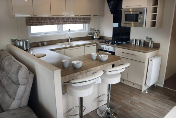 Carabuild Breeze Lodge