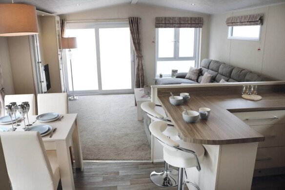 Carabuild Breeze Lodge